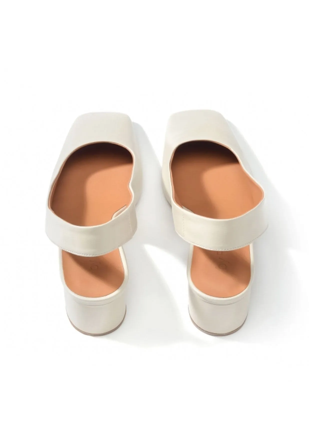 Danielle Singback Pumps