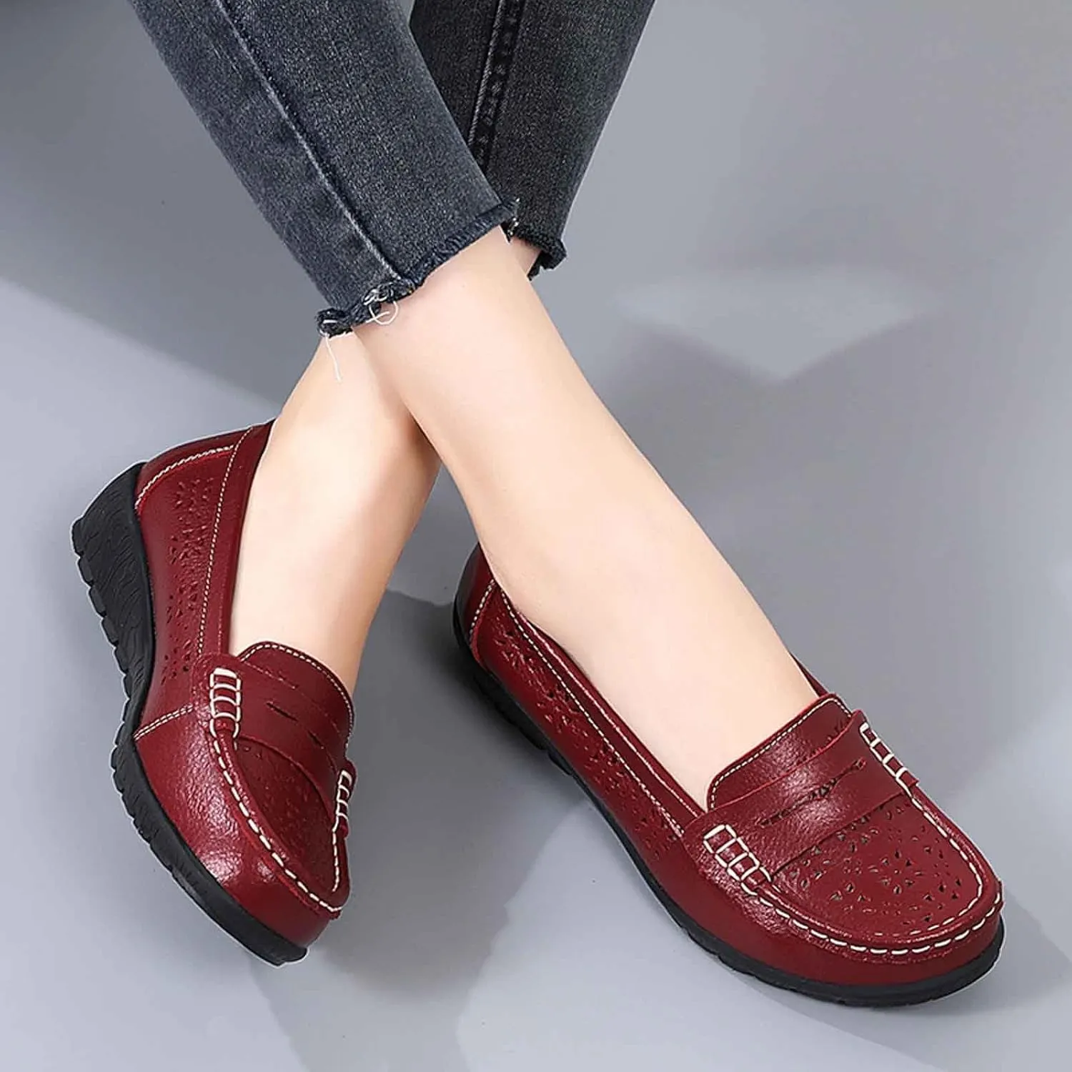 Women's Casual Closed Toe Slip On Loafers Breathable Comfortable Walking Shoes Softsole Arch Support Mules for Daily Wear