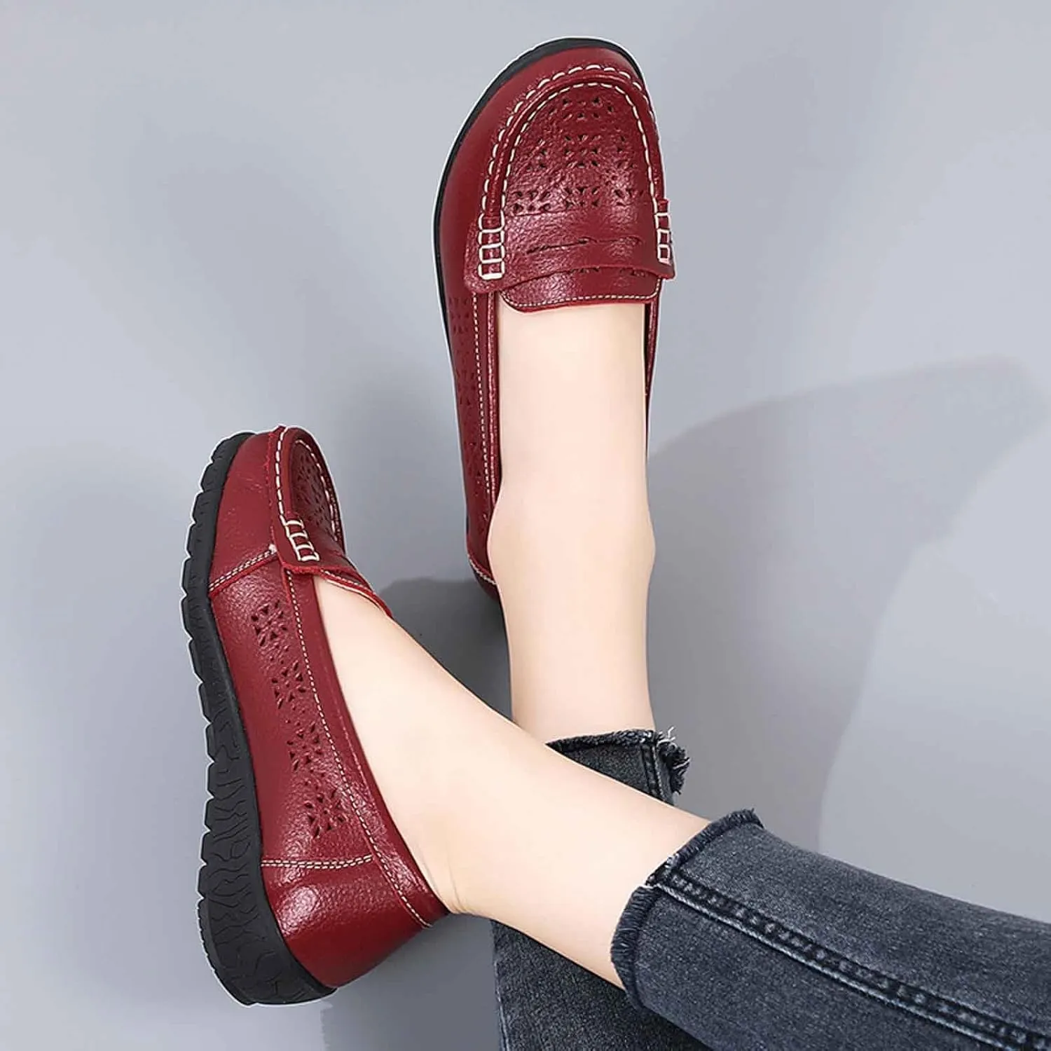 Women's Casual Closed Toe Slip On Loafers Breathable Comfortable Walking Shoes Softsole Arch Support Mules for Daily Wear